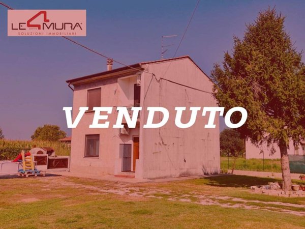 casa indipendente in vendita a Sorgà in zona Pampuro