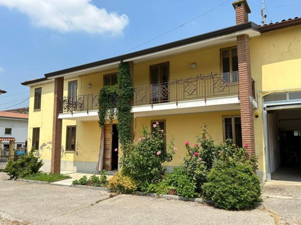 casa indipendente in vendita a Sorgà in zona Bonferraro