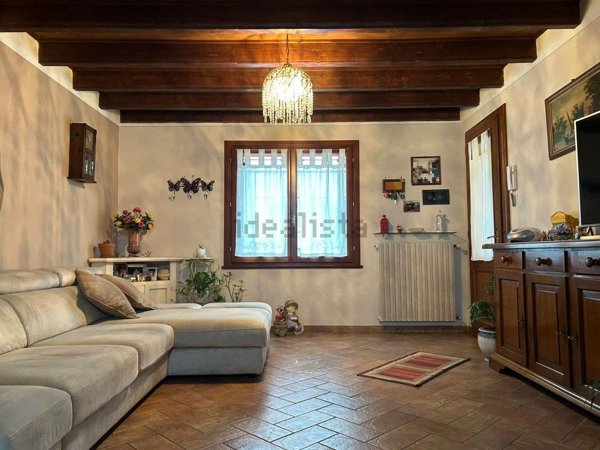 casa indipendente in vendita a Sorgà in zona Bonferraro