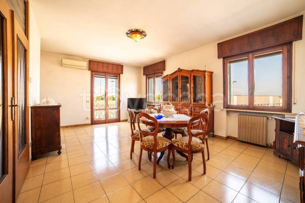 casa indipendente in vendita a Sorgà in zona Bonferraro