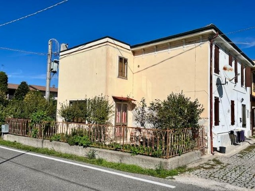 casa indipendente in vendita a Sorgà in zona Bonferraro
