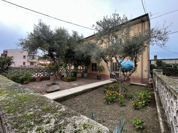 casa indipendente in vendita a Sorgà in zona Bonferraro