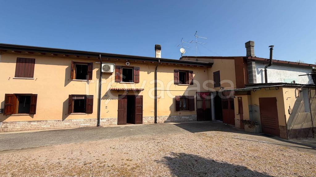 casa indipendente in vendita a Sorgà