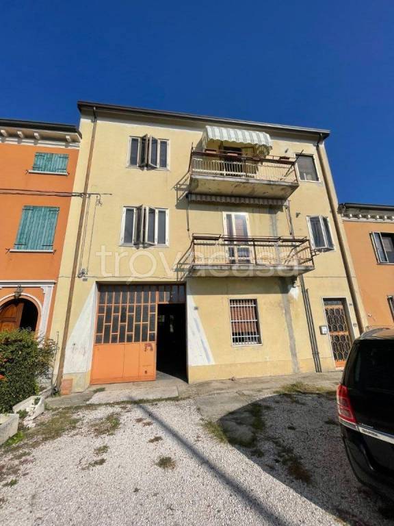 casa indipendente in vendita a Sorgà in zona Bonferraro