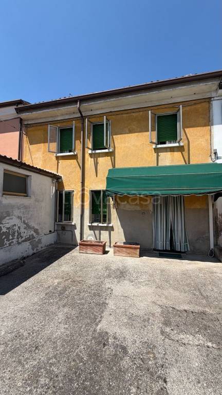 casa indipendente in vendita a Sorgà