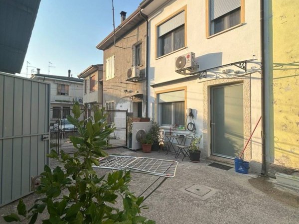 casa indipendente in vendita a Terrazzo