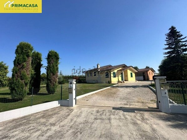casa indipendente in vendita a Terrazzo