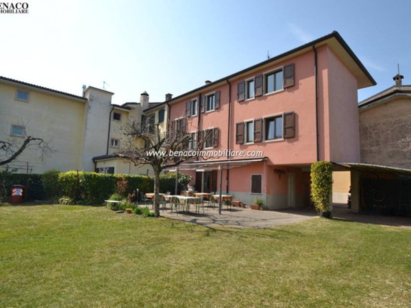 casa indipendente in vendita a Torri del Benaco in zona Albisano