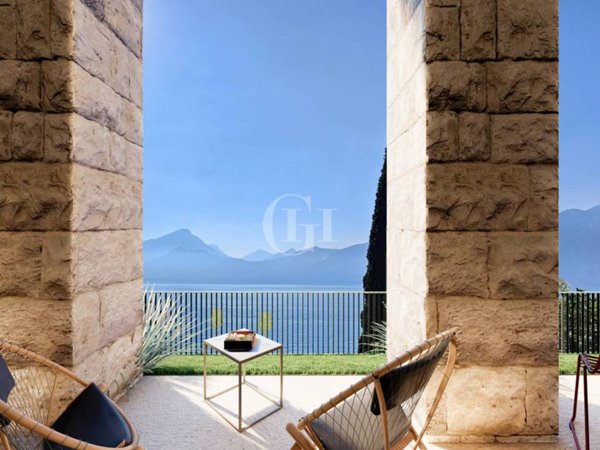 appartamento in vendita a Torri del Benaco