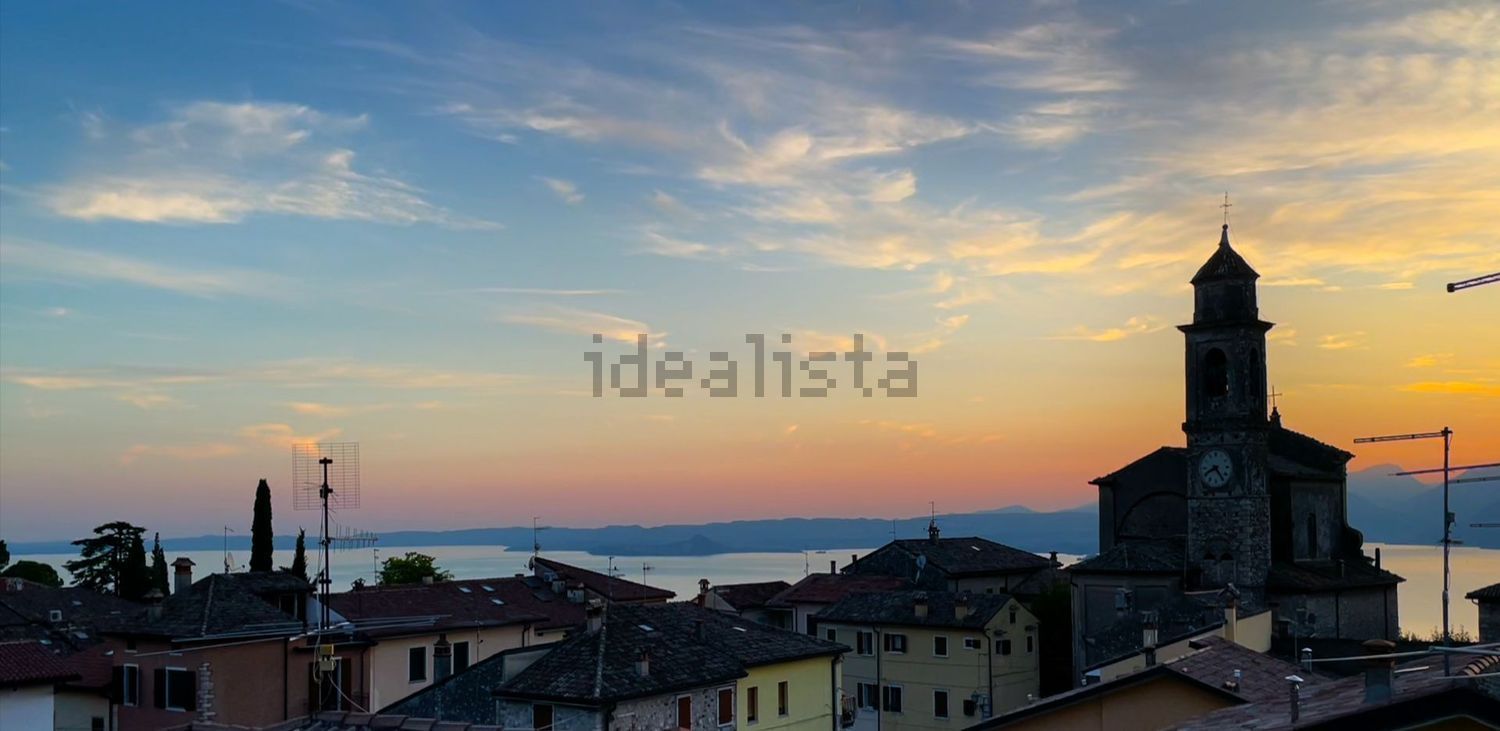 quadrivano in vendita a Torri del Benaco in zona Albisano