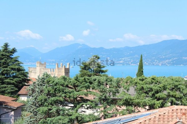 appartamento in vendita a Torri del Benaco