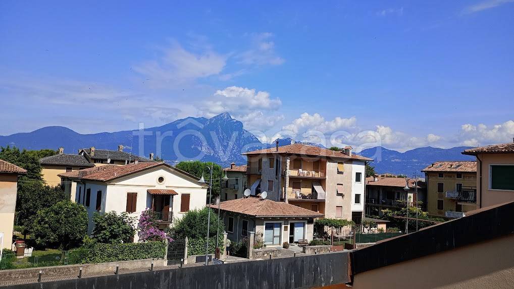 appartamento in vendita a Torri del Benaco