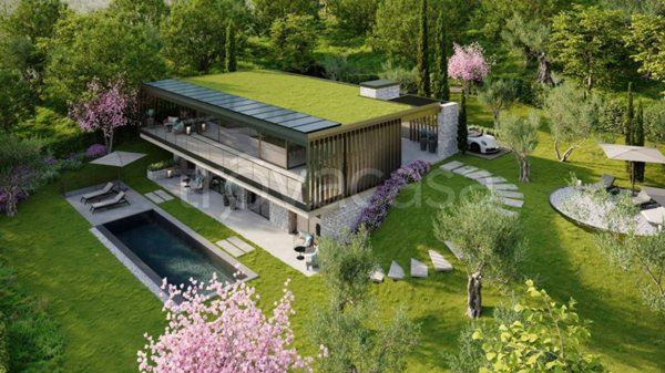 casa indipendente in vendita a Torri del Benaco