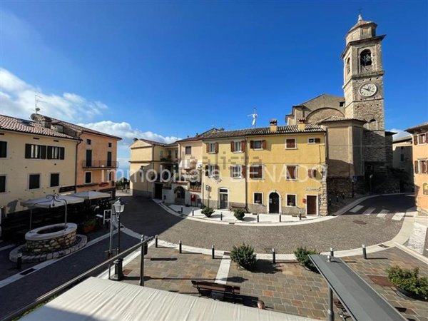 appartamento in vendita a Torri del Benaco in zona Albisano