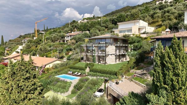 appartamento in vendita a Torri del Benaco