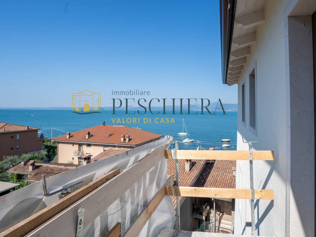 appartamento in vendita a Torri del Benaco