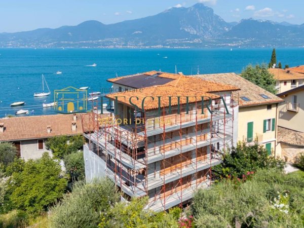 appartamento in vendita a Torri del Benaco