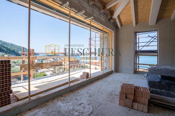 appartamento in vendita a Torri del Benaco