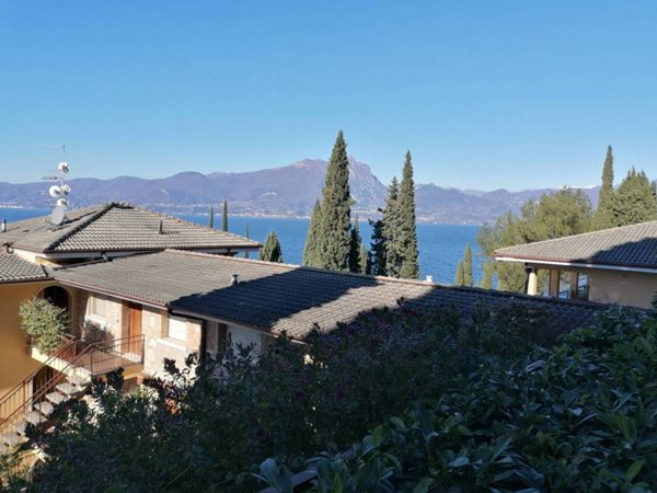 appartamento in vendita a Torri del Benaco