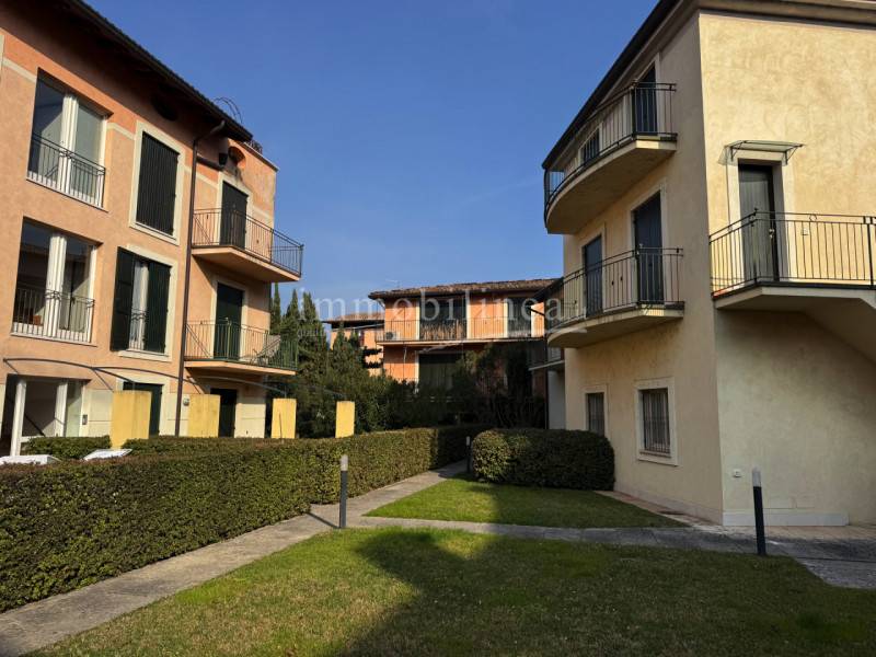 appartamento in vendita a Torri del Benaco