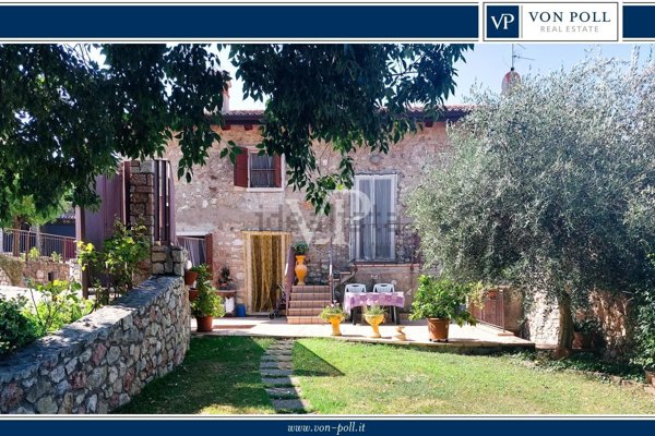 appartamento in vendita a Torri del Benaco in zona Albisano
