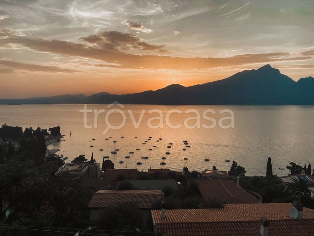 appartamento in vendita a Torri del Benaco