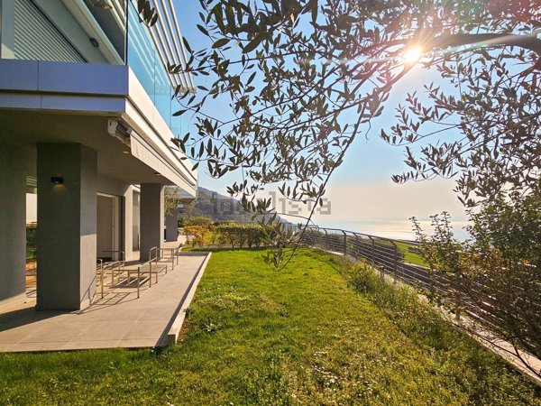 appartamento in vendita a Torri del Benaco