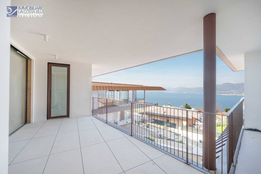 appartamento in vendita a Torri del Benaco in zona Albisano