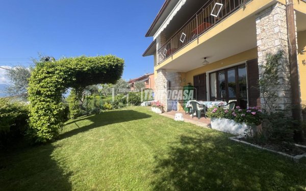 appartamento in vendita a Torri del Benaco in zona Pai