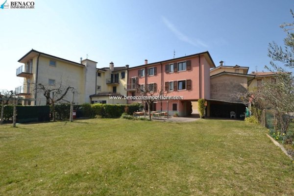 casa indipendente in vendita a Torri del Benaco in zona Albisano