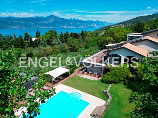 casa indipendente in vendita a Torri del Benaco in zona Albisano