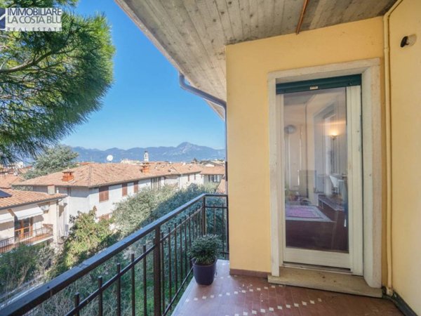 appartamento in vendita a Torri del Benaco