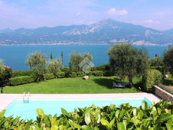 appartamento in vendita a Torri del Benaco in zona Pai