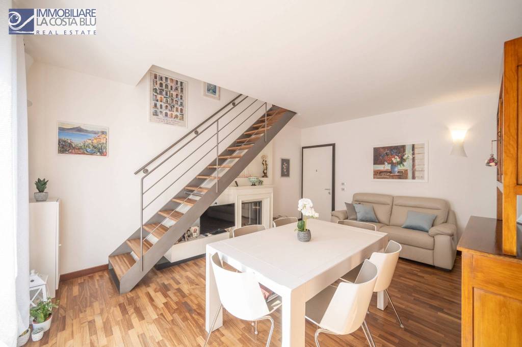 appartamento in vendita a Torri del Benaco