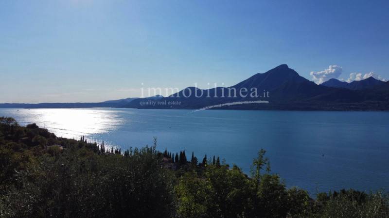 casa indipendente in vendita a Torri del Benaco in zona Pai