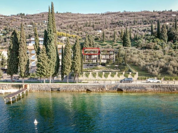 appartamento in vendita a Torri del Benaco