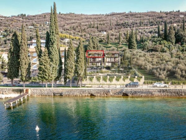 appartamento in vendita a Torri del Benaco