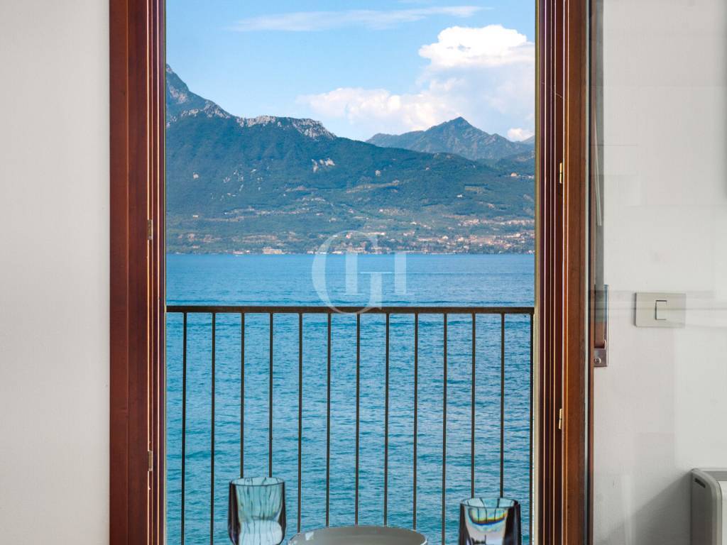 appartamento in vendita a Torri del Benaco