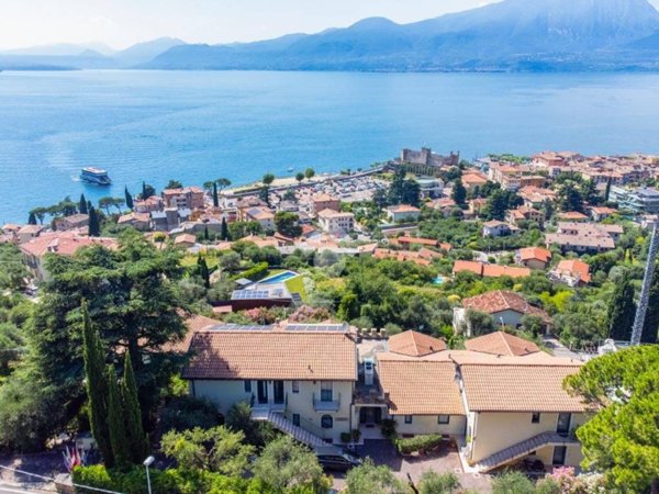 appartamento in vendita a Torri del Benaco