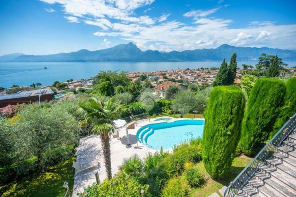 appartamento in vendita a Torri del Benaco
