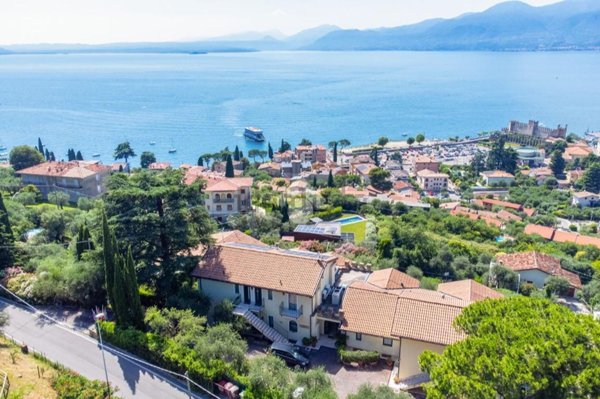 appartamento in vendita a Torri del Benaco