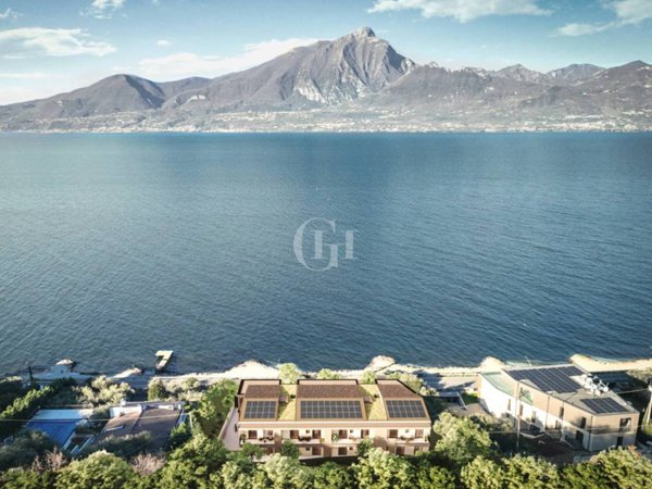 appartamento in vendita a Torri del Benaco