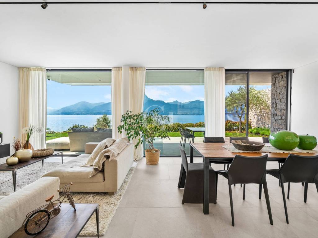 appartamento in vendita a Torri del Benaco