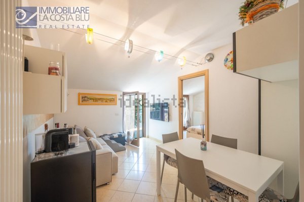 appartamento in vendita a Torri del Benaco