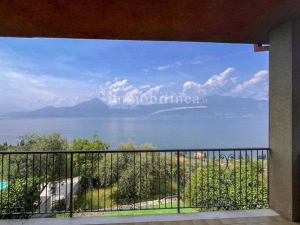 casa indipendente in vendita a Torri del Benaco in zona Pai
