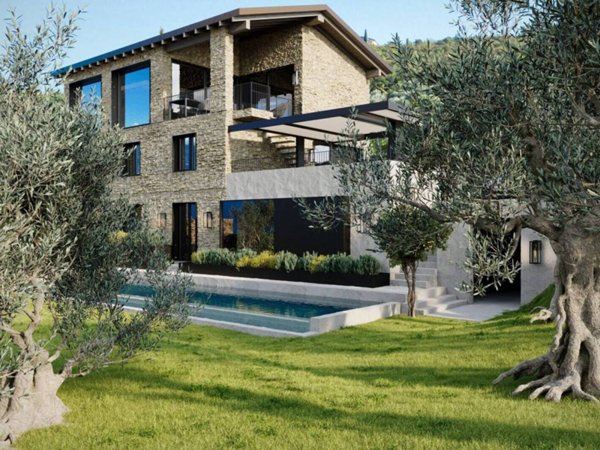 casa indipendente in vendita a Torri del Benaco