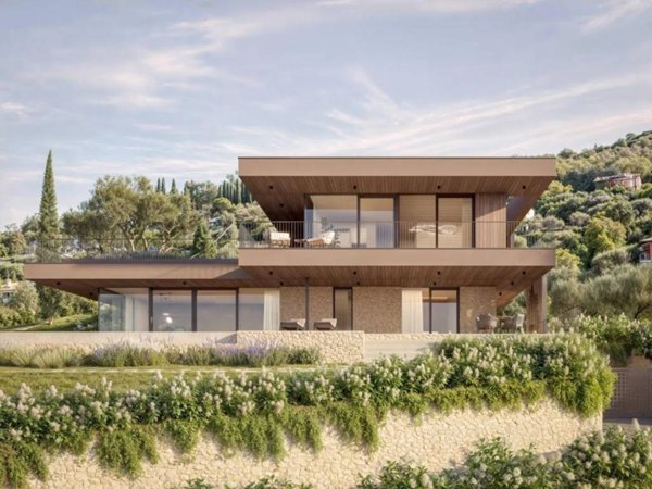 casa indipendente in vendita a Torri del Benaco