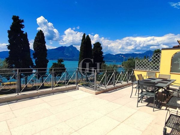 appartamento in vendita a Torri del Benaco