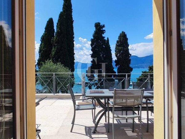 appartamento in vendita a Torri del Benaco