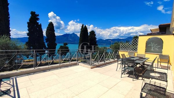 appartamento in vendita a Torri del Benaco
